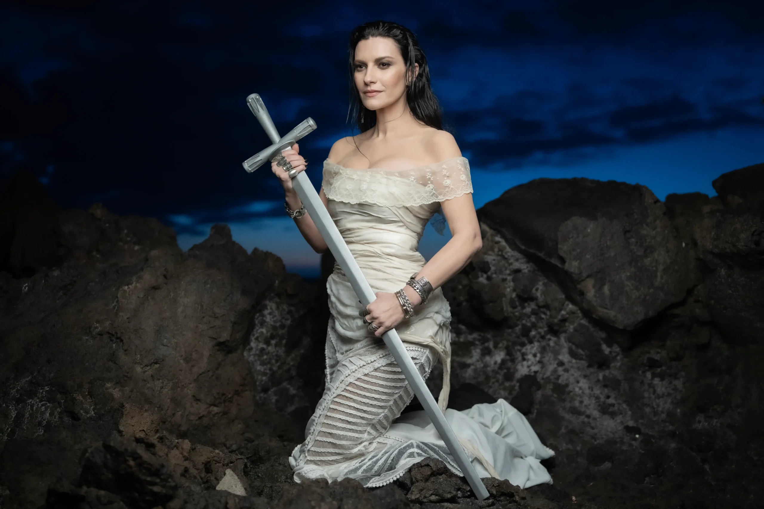 Renovarte_Magazine_Laura_Pausini_Yo_Canto_2 (4)